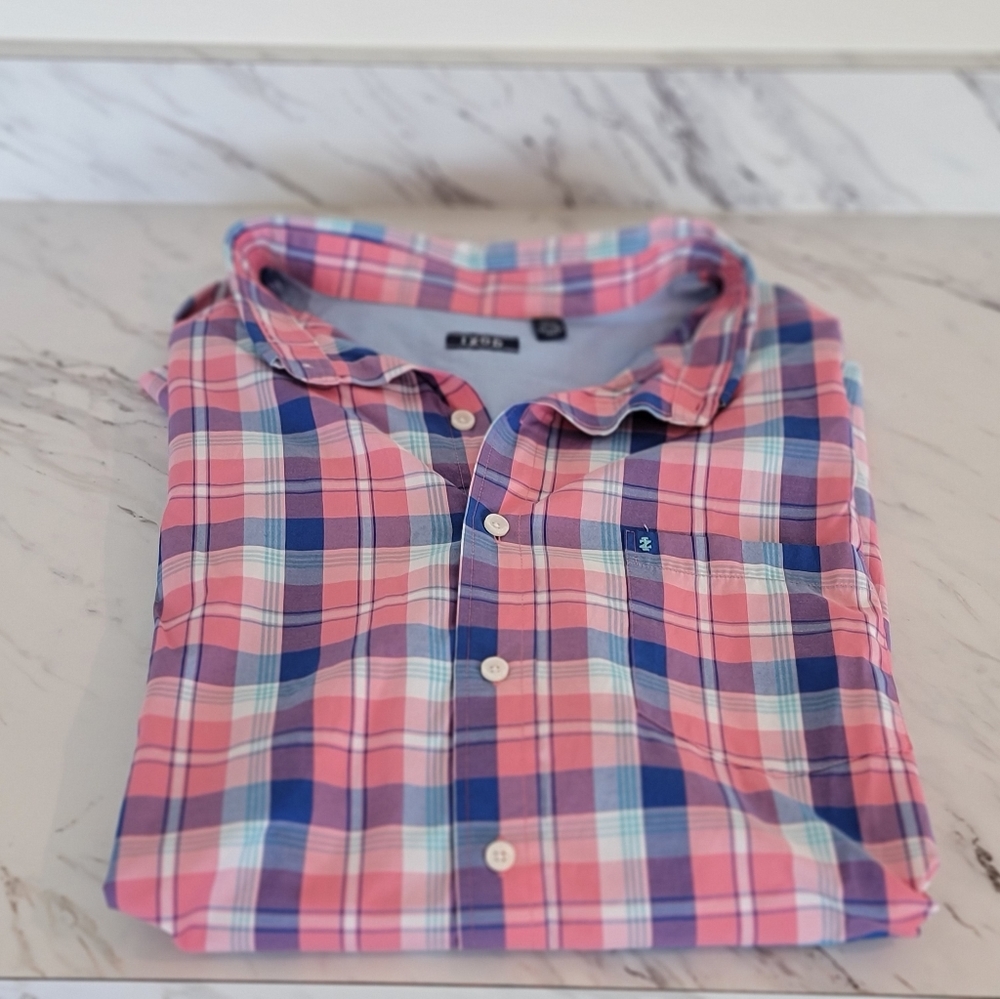 IZOD casual shirt
